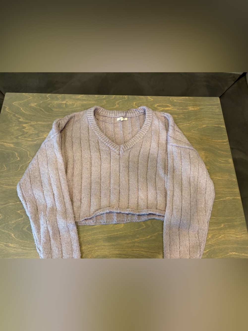 PacSun Lavender Cropped V-Neck Ribbed Sweater